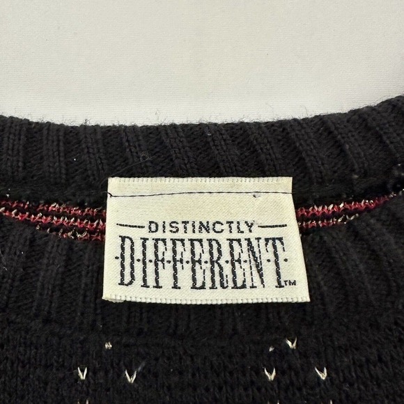 Distinctly Different Womens Vintage Pullover Sweater Size XL Black Red Holiday - Picture 6 of 12